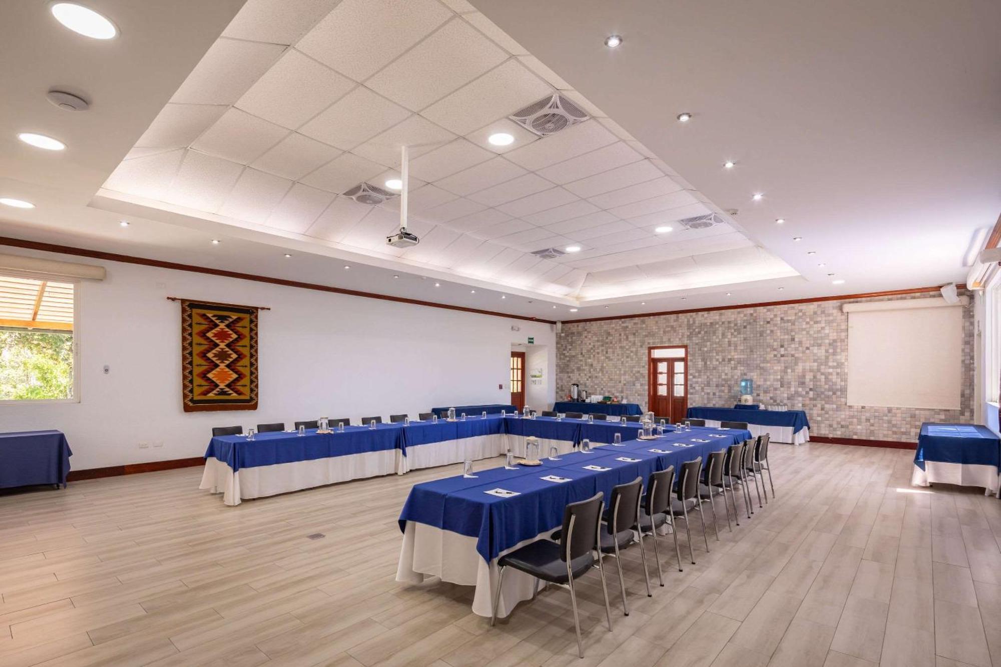 San Jose De Puembo Quito Airport, An Ascend Hotel Collection Exterior photo